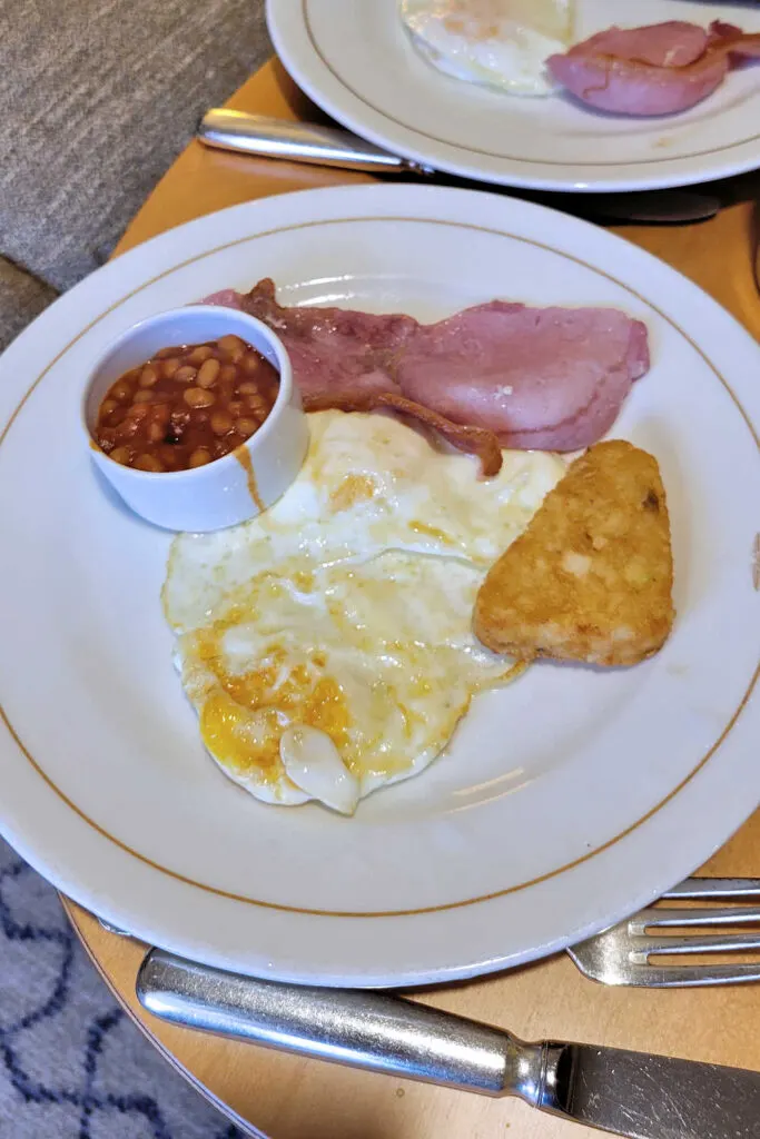Cunard room service breakfast