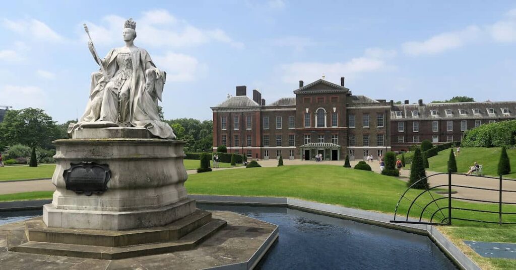 Kensington Palace and gardens