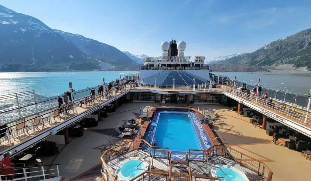 Cunard Queen Elizabeth in Glacier Bay National Park, Alaska