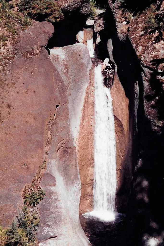 Punchbowl Falls, close to Pocanhontas Campground