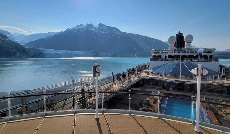 Cunard Queen Elizabeth in Glacier Bay National Park