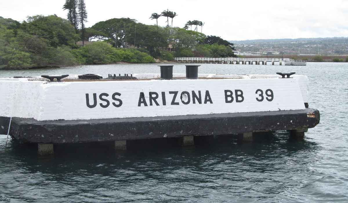 USS Arizona mooring quay
