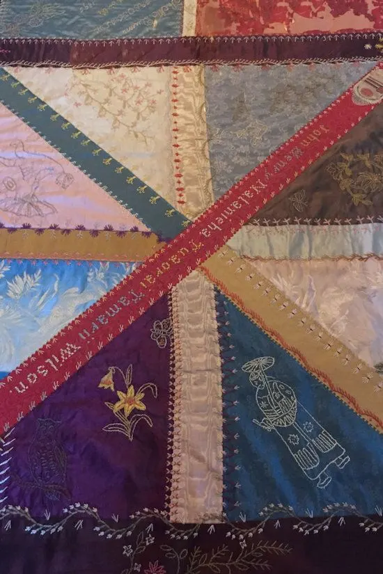 Detailed patchwork on  Queen Liliuokalani's quilt