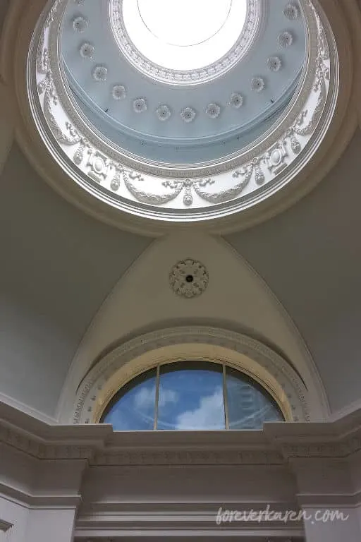 Art Gallery ceiling