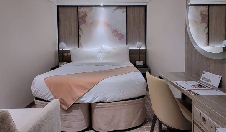 Celebrity Solstice interior cabin