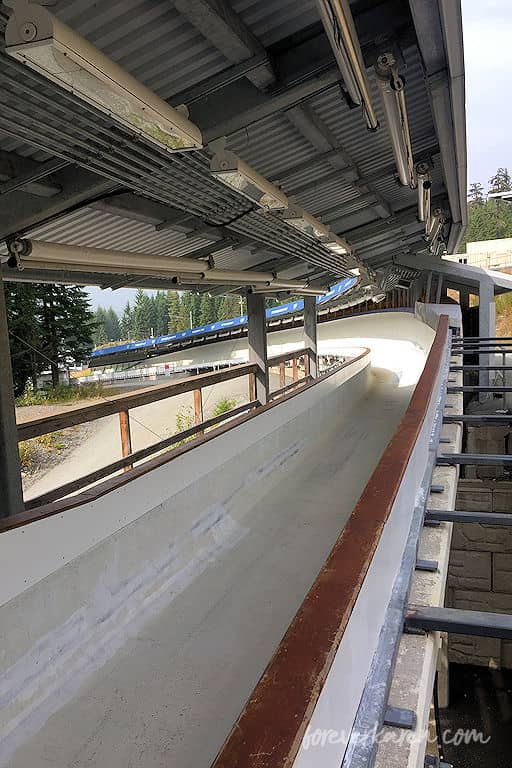 A curve on the sliding track
