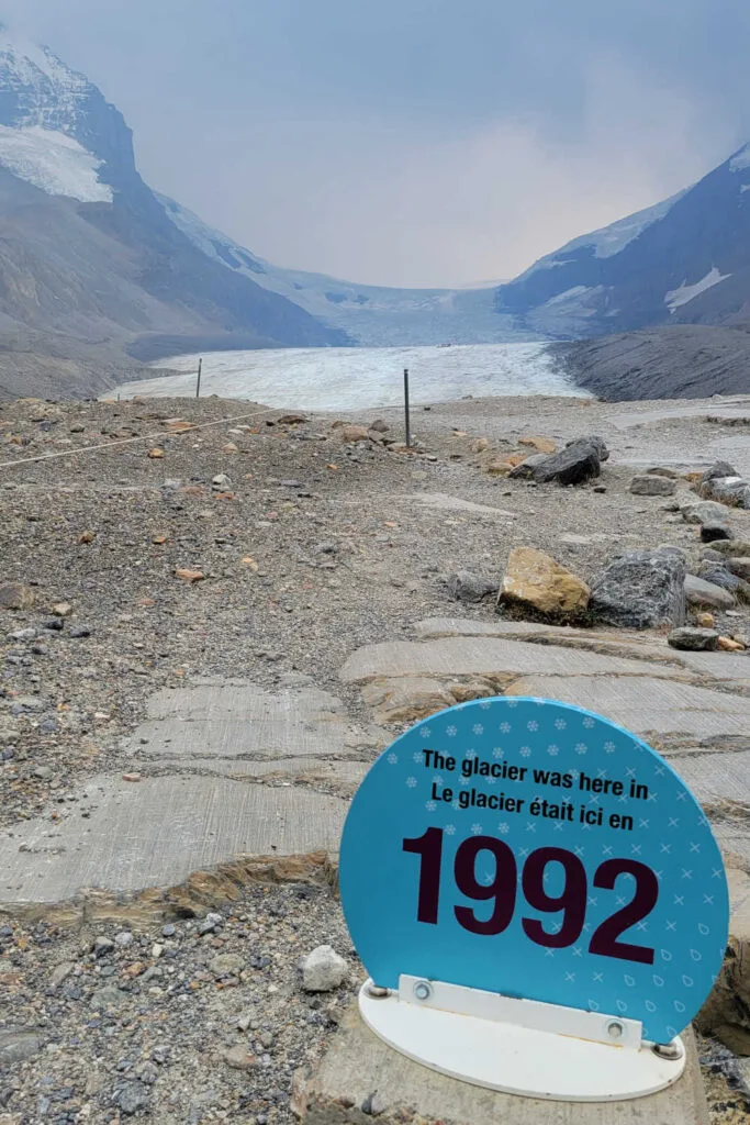 Athabasca Glacier trail