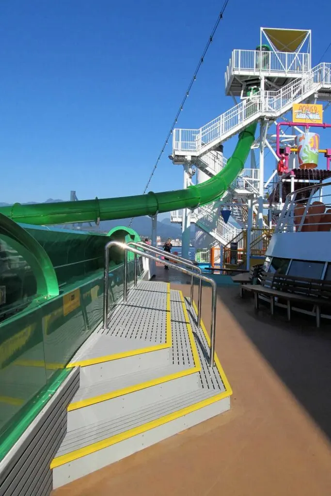 Carnival Spirit's Green Thunder waterslide