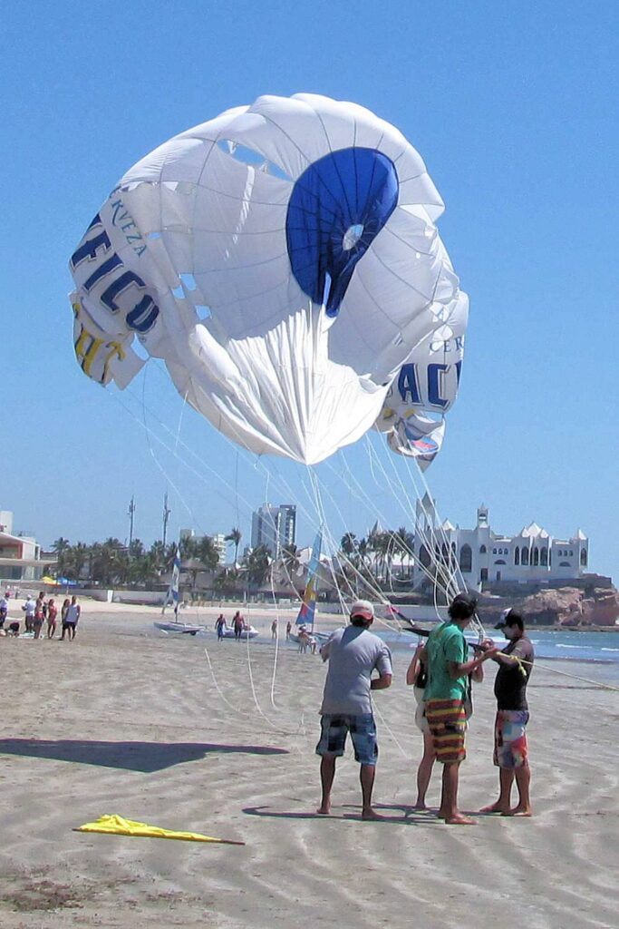 A soft landng on the beach after a parasailing flight