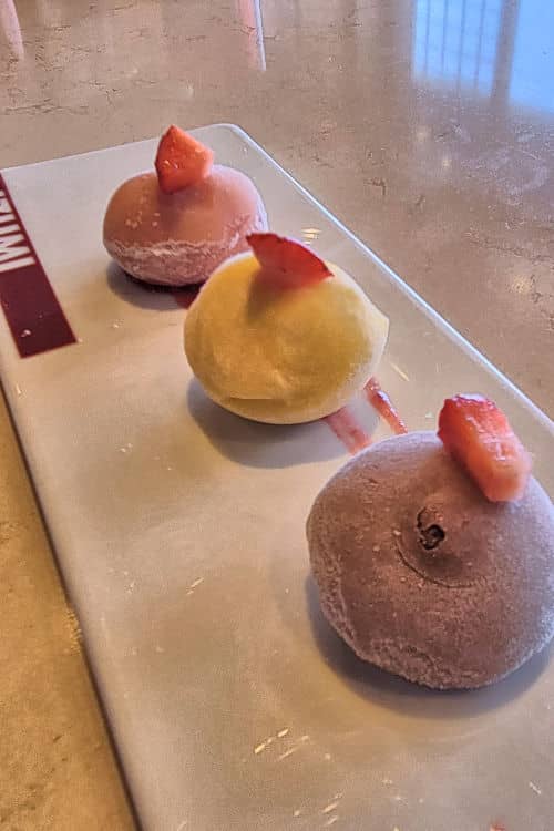 Izumi Teppanyaki mochi ice cream