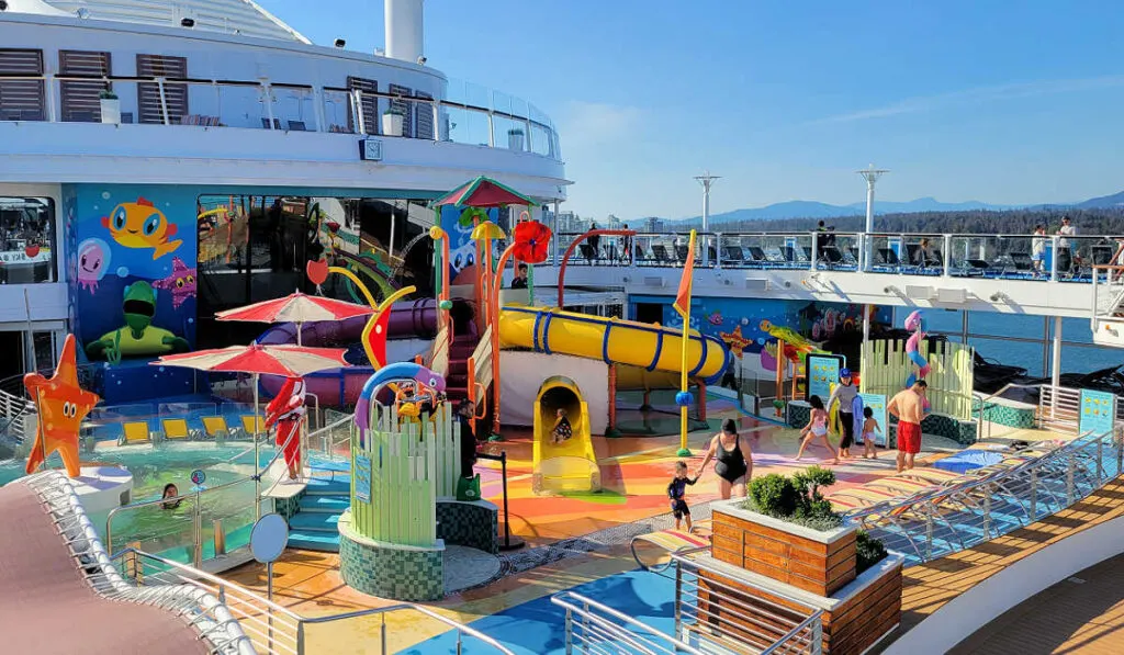 Ovation of the Seas Splashaway Bay