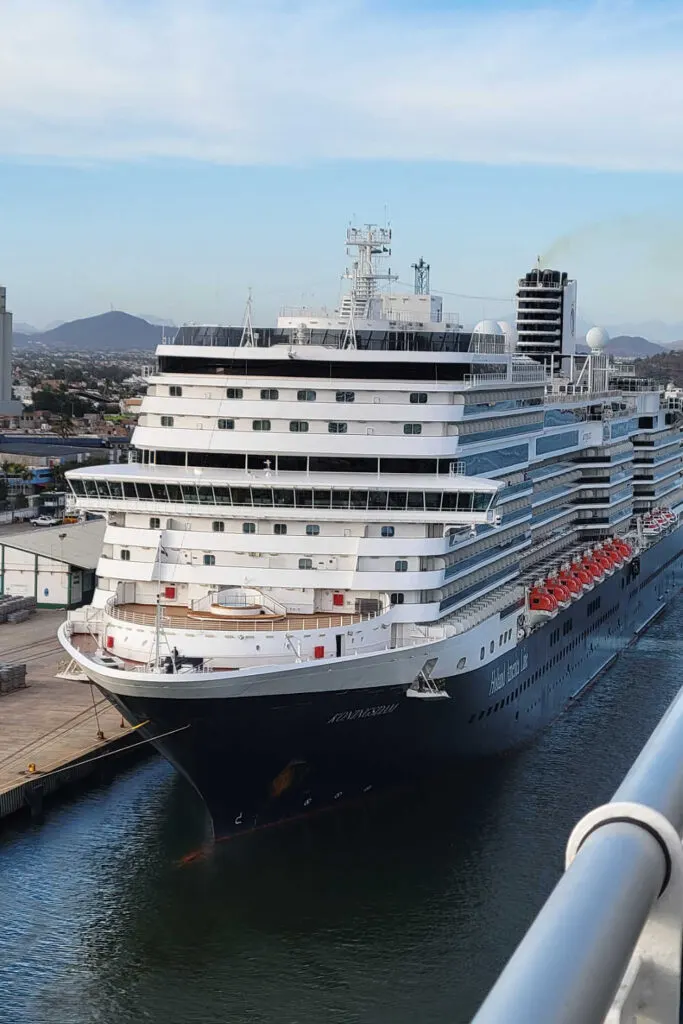 Holland America Koningsdam in Mazatlan