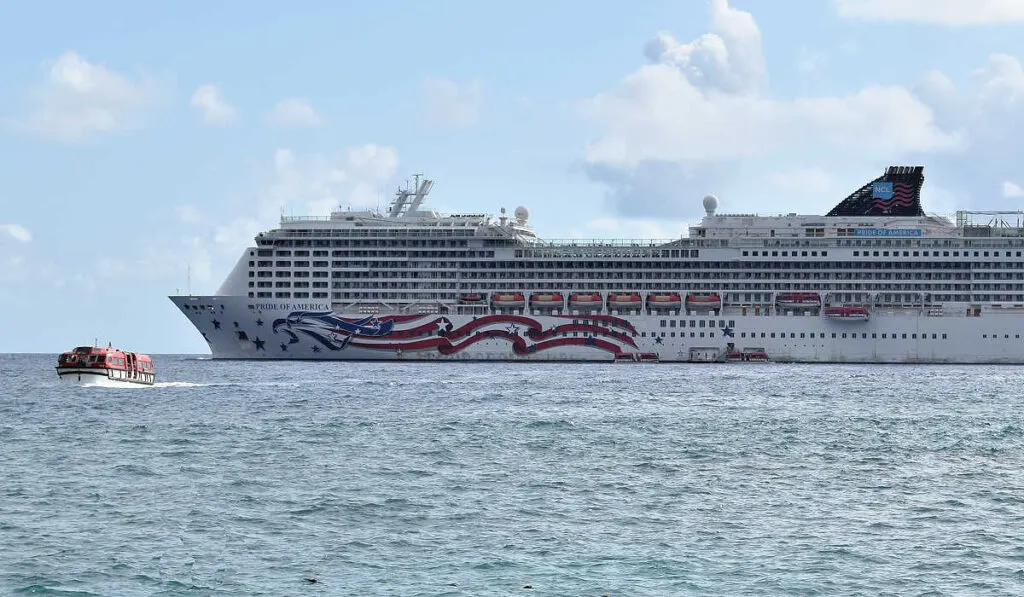 Pride of America cruise ship in Hawaii 