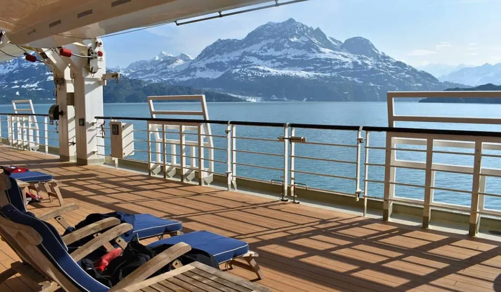 Cruising in Glacier Bay National Park, Alaska