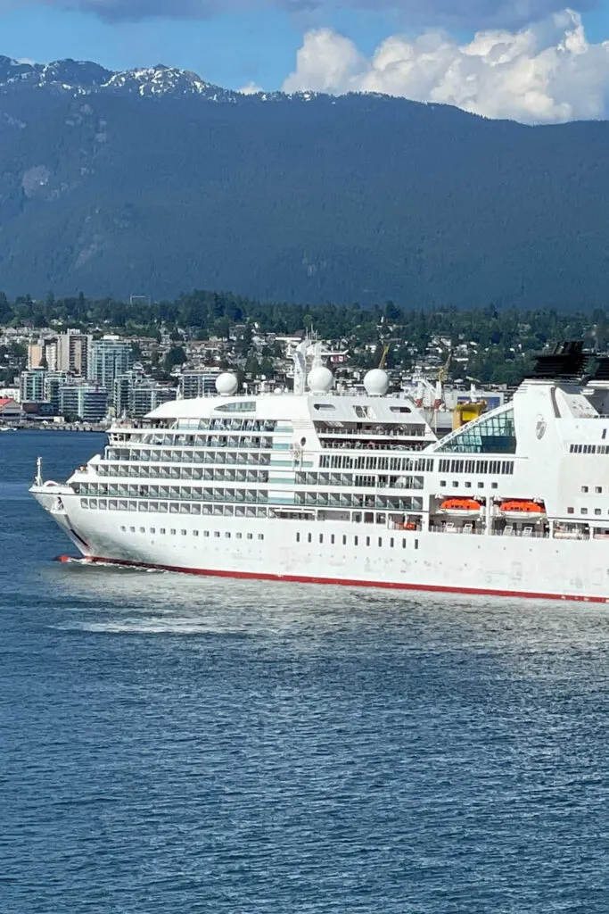 Seabourn Odyssey leaving Vancouver