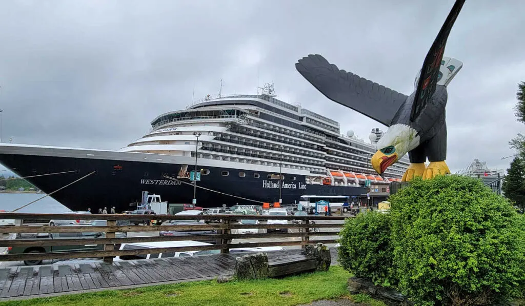 Where Does The Cruise Ship Dock In Ketchikan Alaska