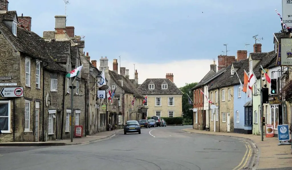 Main street in Lechlade