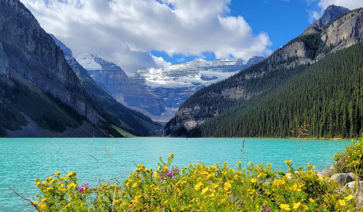 Lake Louise in the summer