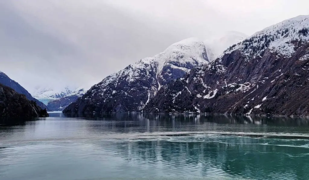 Ice in Tracy Arm blocking cruise ships