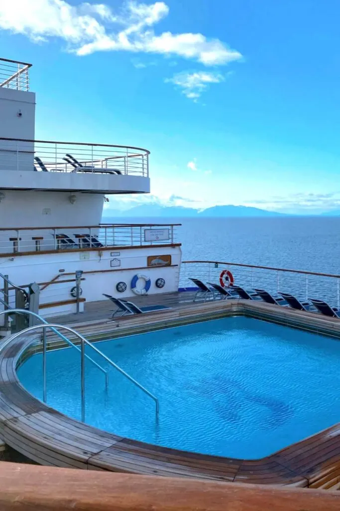 The aft pool on the Grand Princess