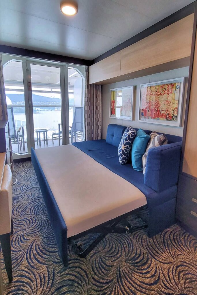 Cruise cabin trundle bed opened up