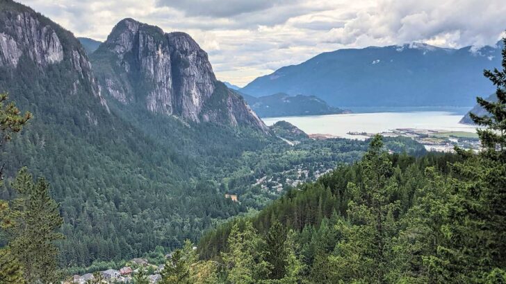 View of the Stawamus Chief from the trail