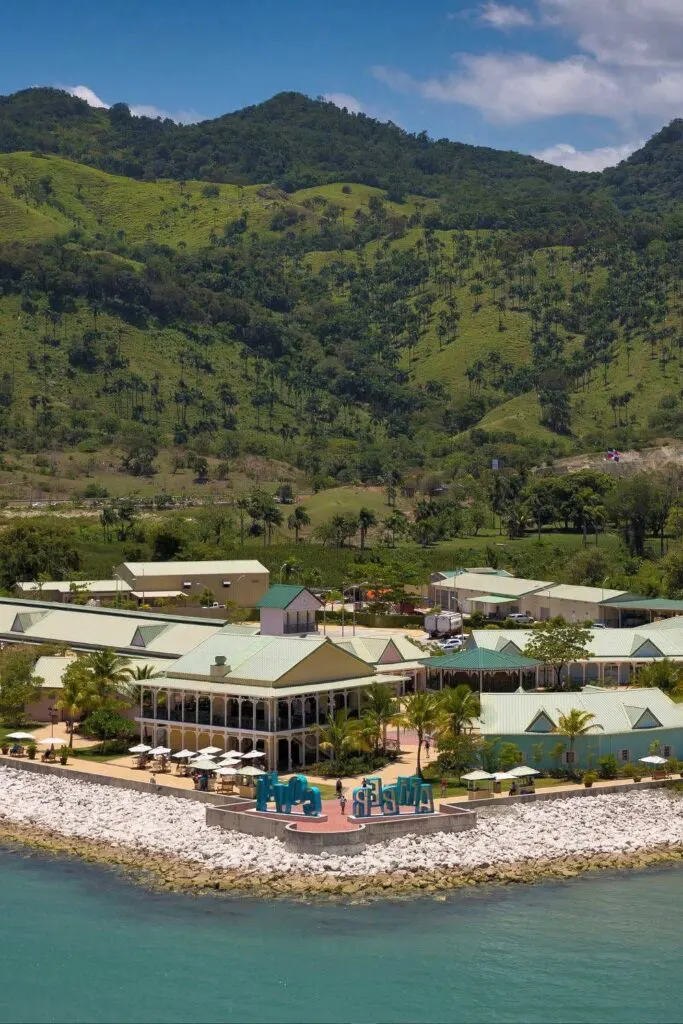 Amber Cove cruise port welcome area