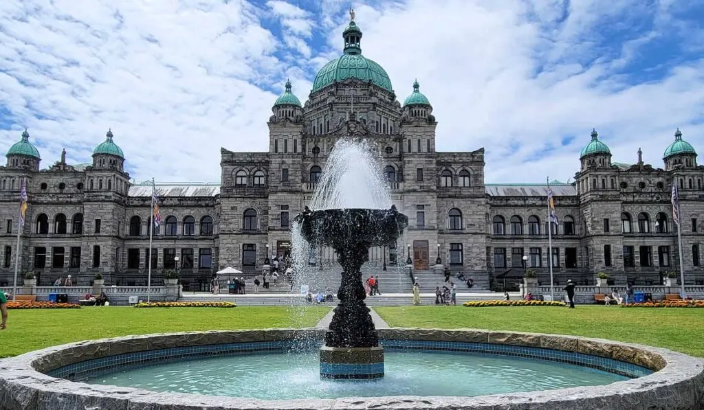 Weekend Getaway to Victoria, CAN and what do you know, I ran into