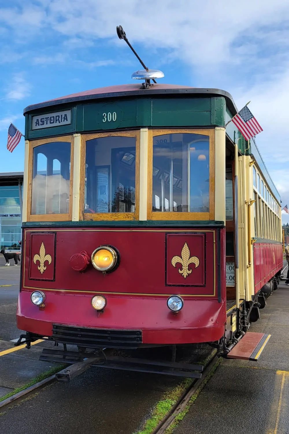 Astoria Riverfront Trolley