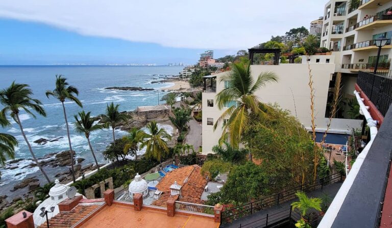 Banderas Bay from Conchas Chinas