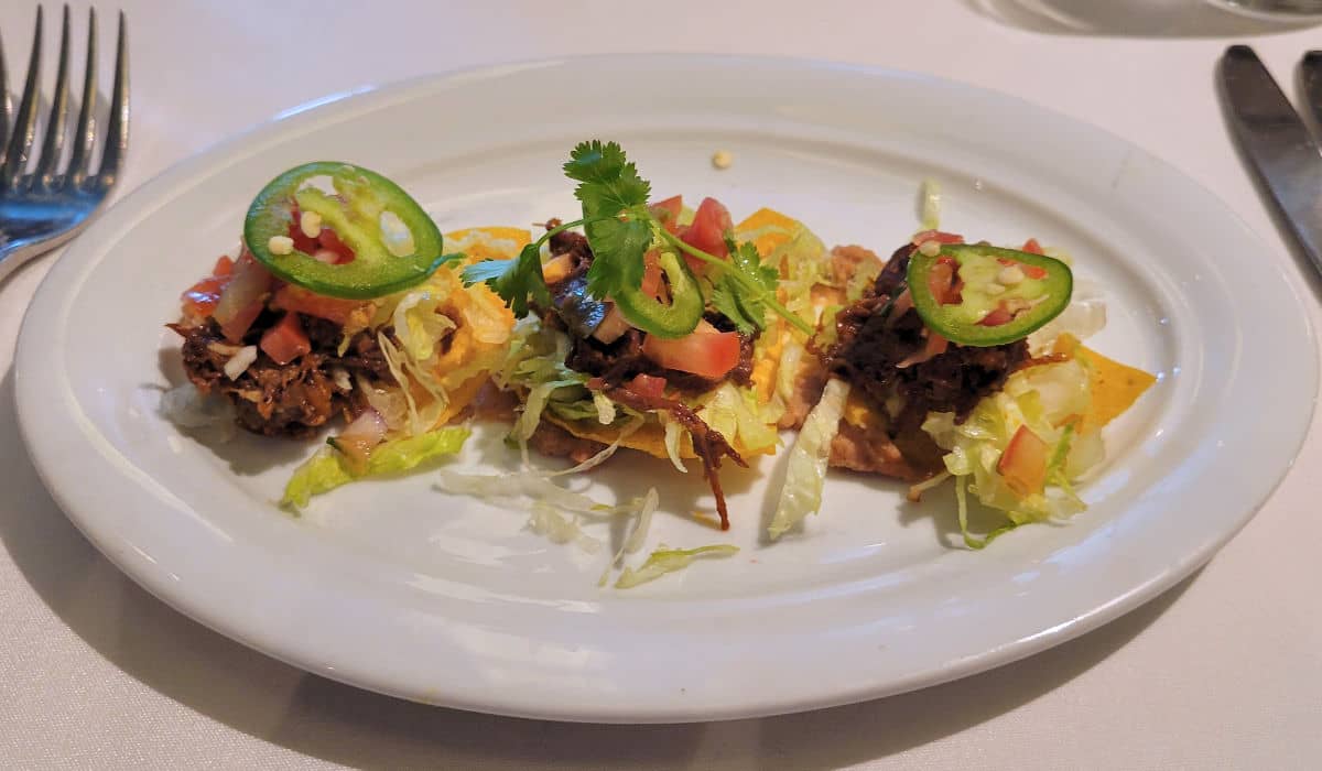 Ranchero beef mini tostadas