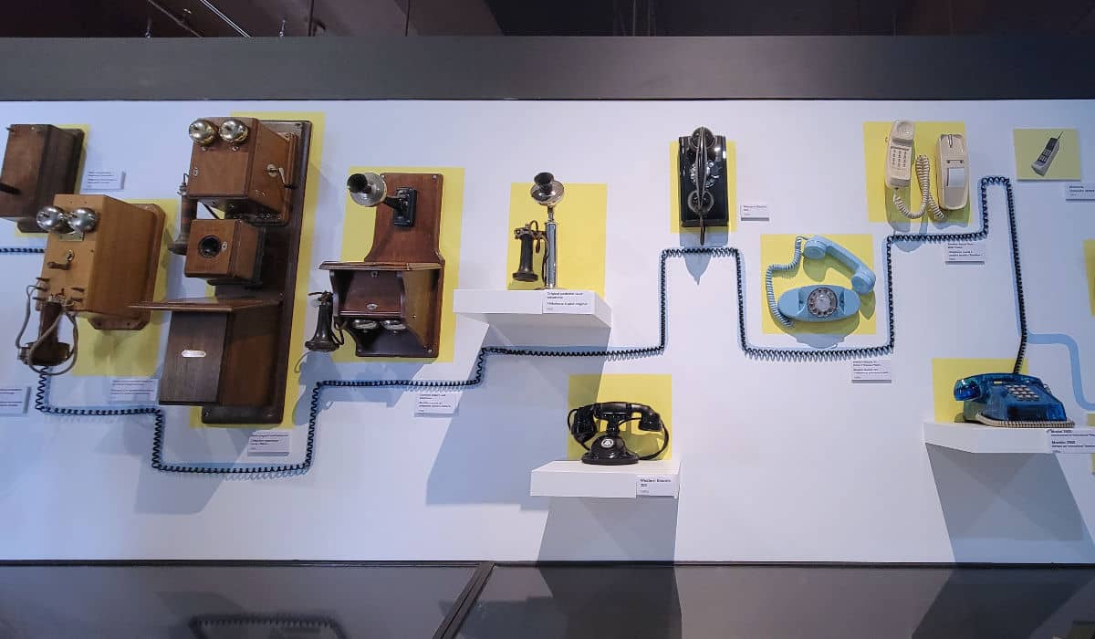 Alexander Graham Bell telephone exhibit
