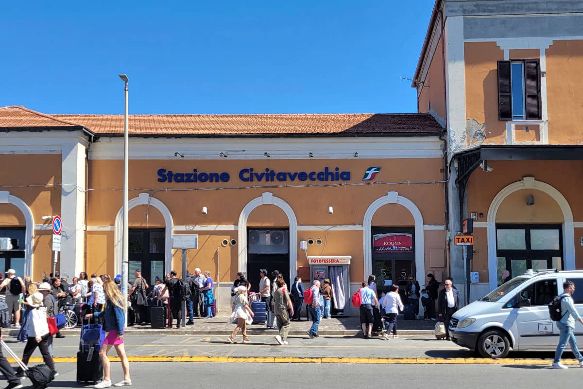 Civitavecchia train station